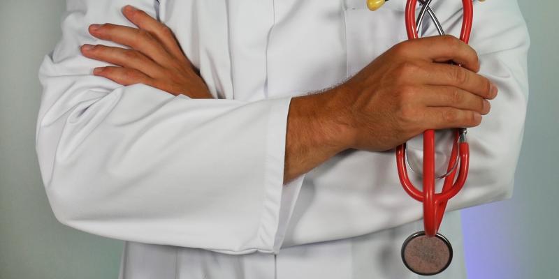 doctor holding a stethoscope 